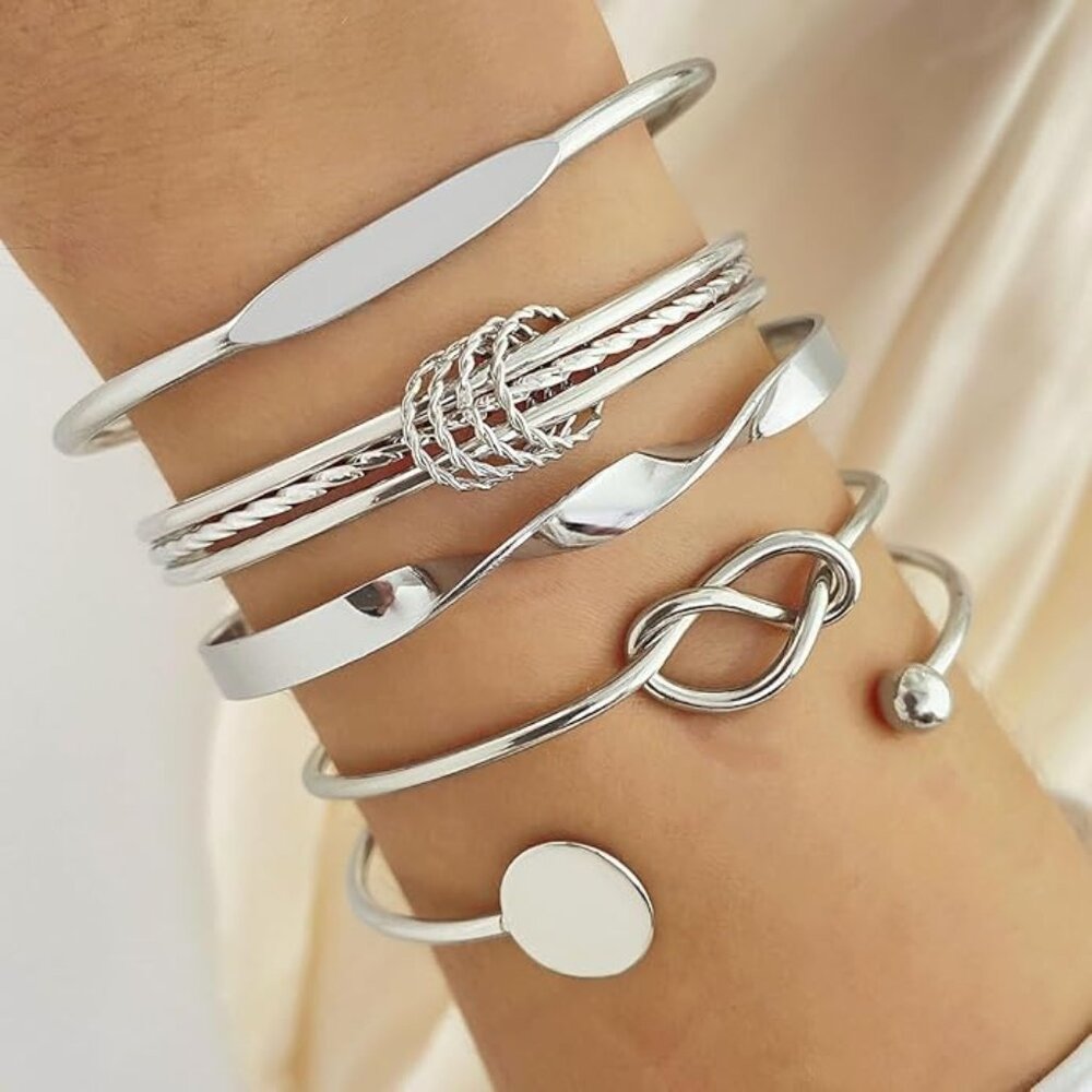 New 5 piece bracelet set